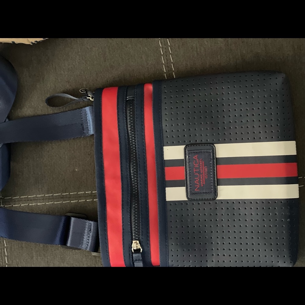 COPY - Nautica Venture Cup Crossbody